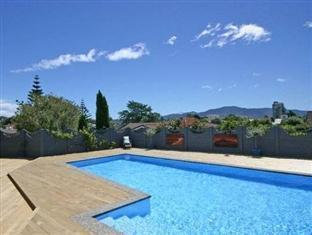 Bed & Breakfast Tudor Manor 3*