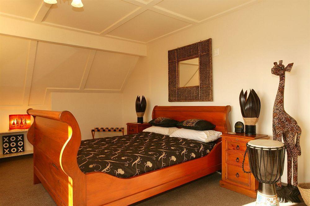 Tudor Manor Bed & Breakfast