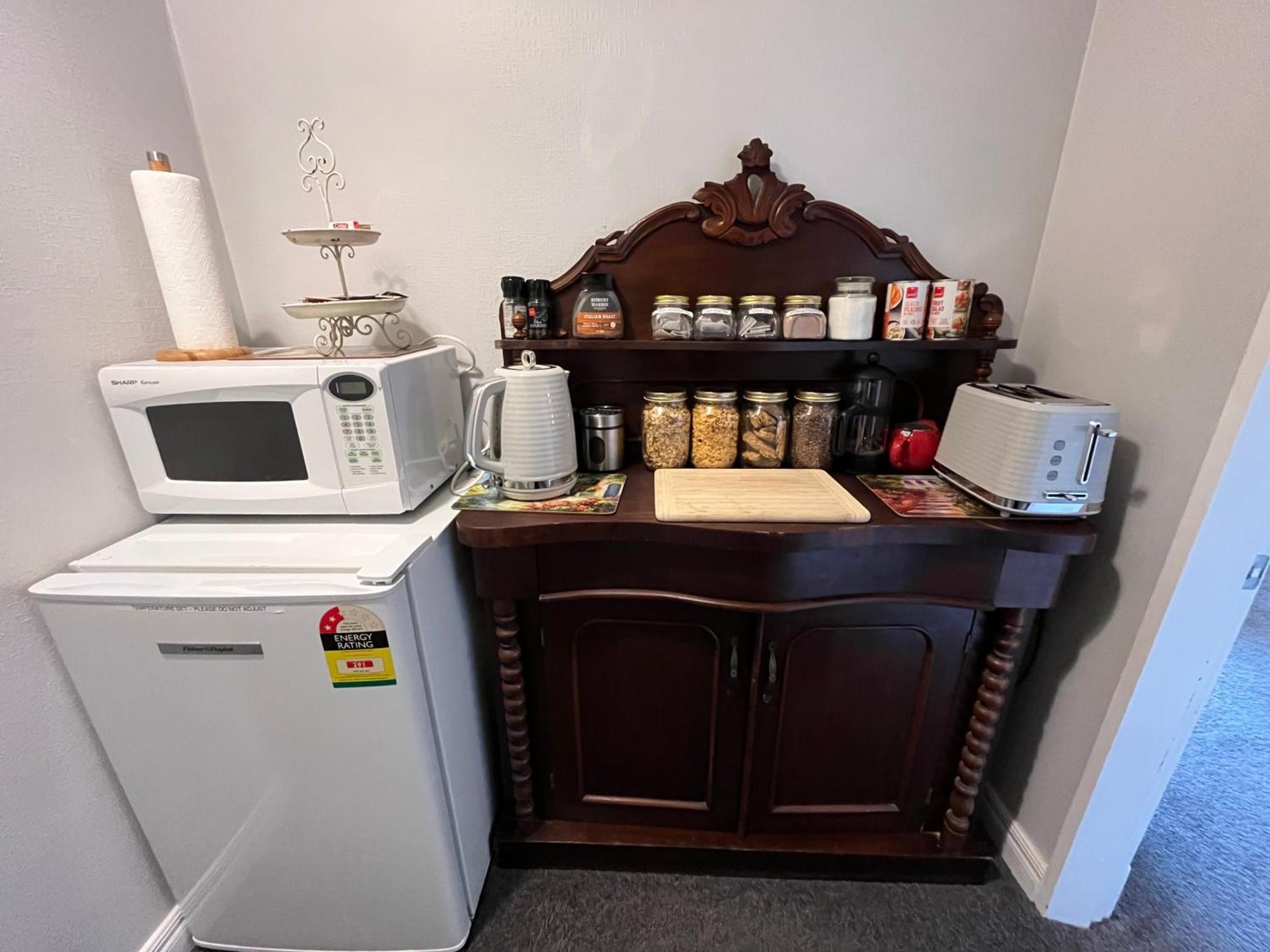 Bed & Breakfast Tudor Manor