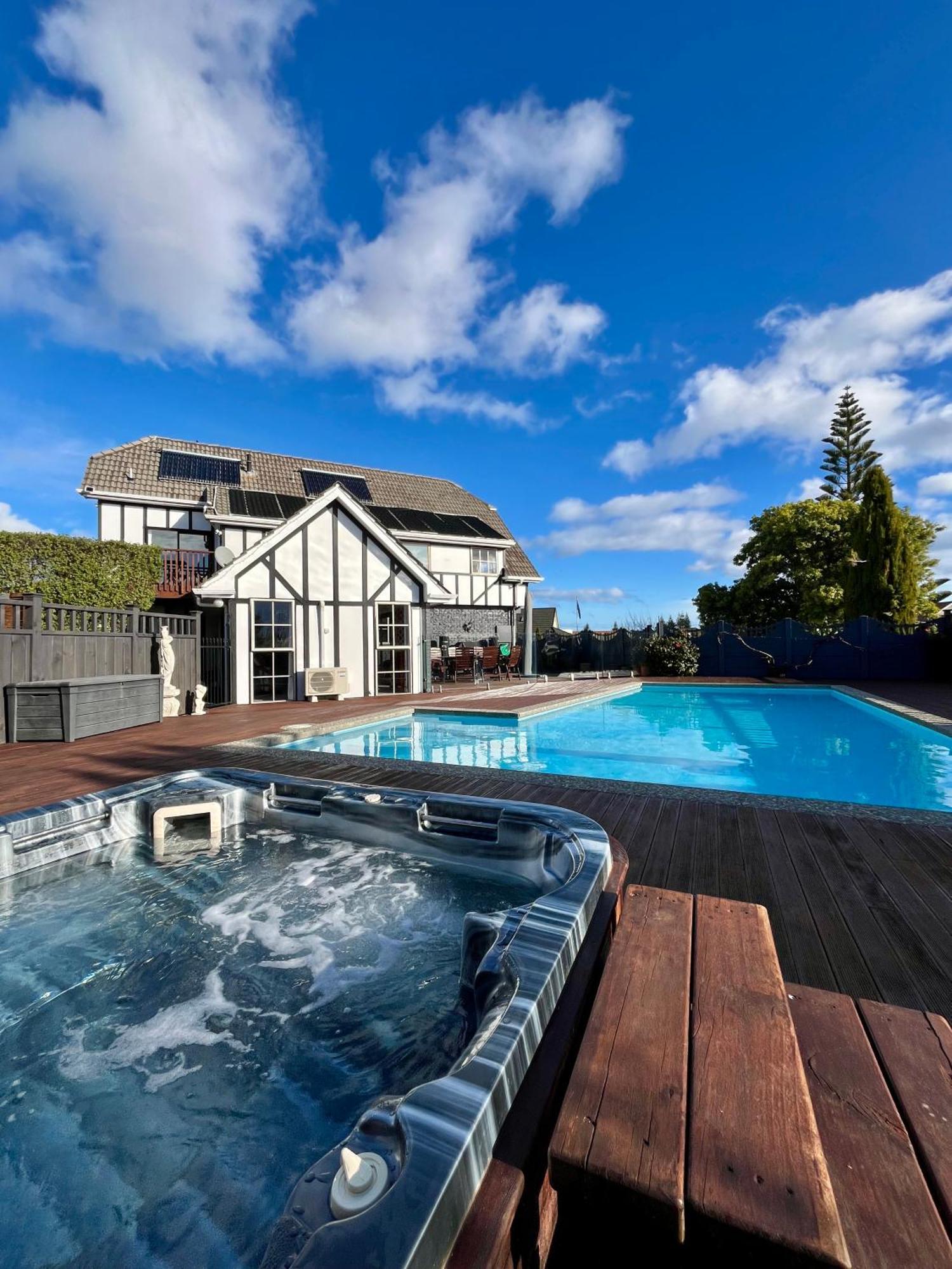 Tudor Manor 3* Paraparaumu